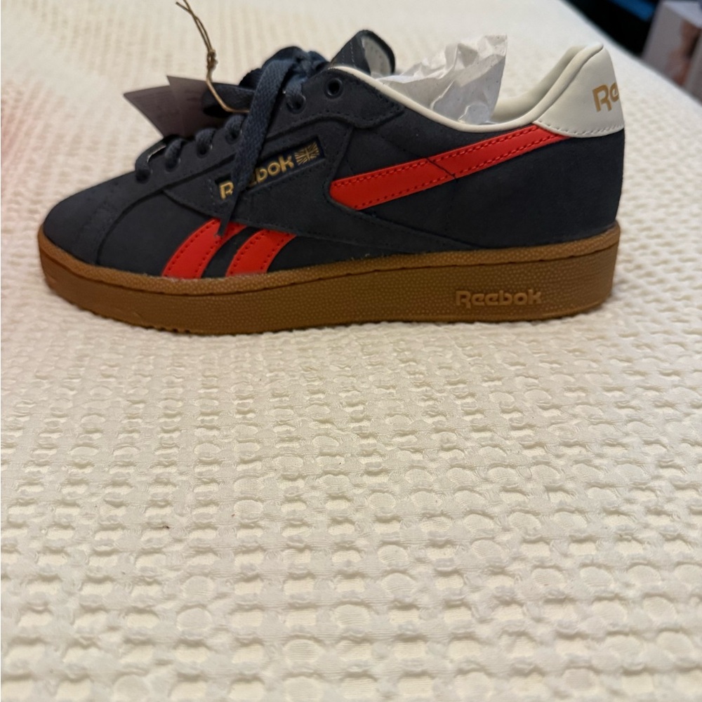 Reebok Club C Grounds UK shoe, unisex size 7(men’s)8.5(W)